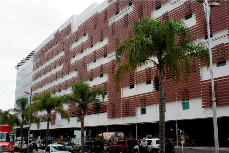 Wyndham Garden Guadalajara Acueducto Hotel Exterior foto